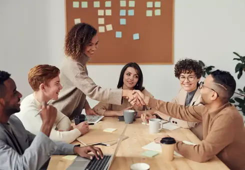 /media/ab4bheon/soft-skills-voorbeelden-voor-de-professional-van-de-toekomst.webp