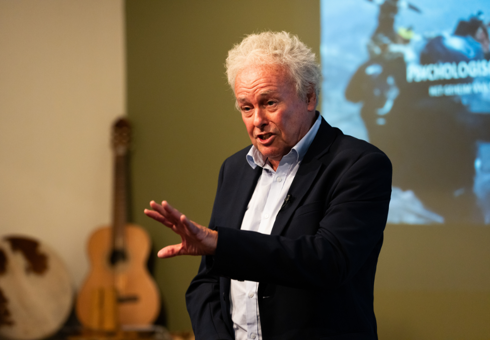 /media/alrb4ly4/hans-van-der-loo-2.png