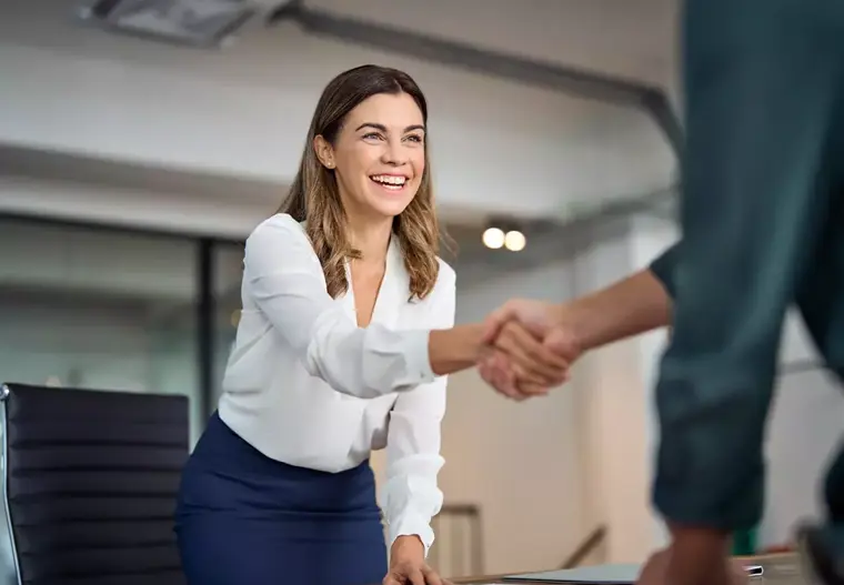 Werkgeluk als essentiële arbeidsvoorwaarde: zo stimuleer je geluk op het werk