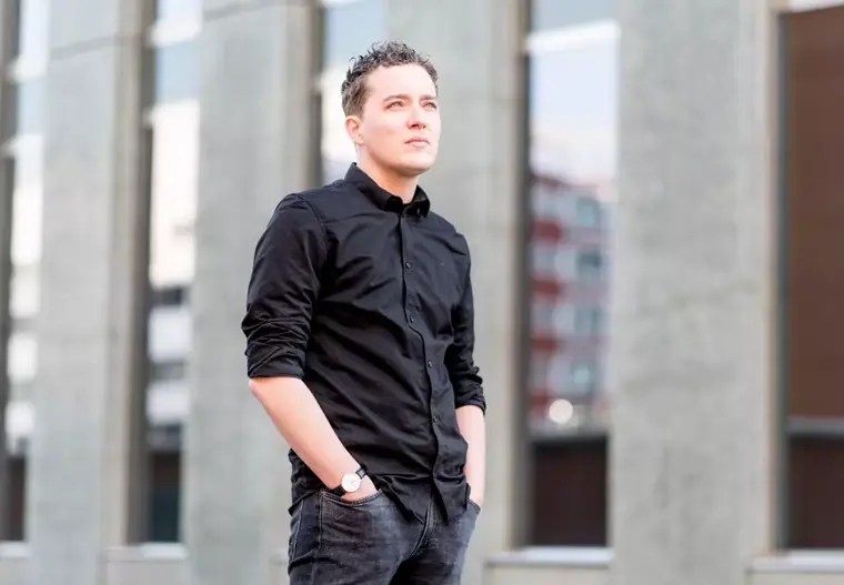 Tegenwoordig ben ik niet meer boos, maar verwonder ik me liever